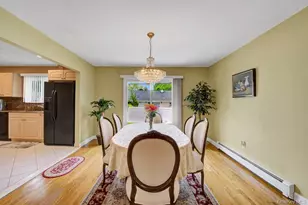 1662 Sherbourne Rd, Valley Stream, NY 11580 - Photo 10