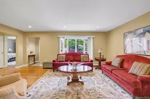 1662 Sherbourne Rd, Valley Stream, NY 11580 - Photo 8
