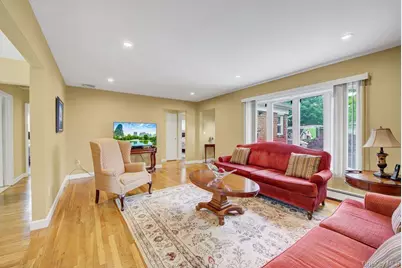 1662 Sherbourne Road, Valley Stream, NY 11580 - Photo 6