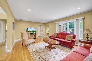 1662 Sherbourne Rd, Valley Stream, NY 11580 - Photo 6