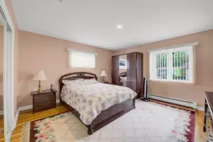 1662 Sherbourne Rd, Valley Stream, NY 11580 - Photo 16