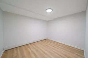 142-25 250th St, Rosedale, NY 11422 - Photo 28