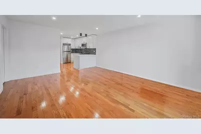 14225 250th Street, Rosedale, NY 11422 - Photo 8