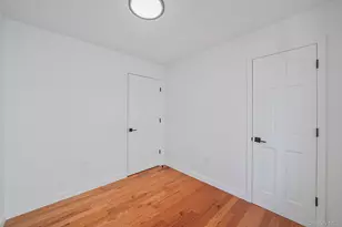 142-25 250th St, Rosedale, NY 11422 - Photo 18