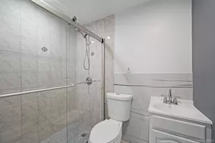 142-25 250th St, Rosedale, NY 11422 - Photo 30