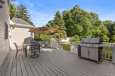 2211 Crompond Road, Yorktown Heights, NY 10598 - Photo 30