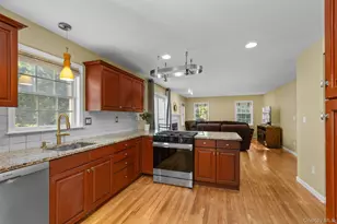 2211 Crompond Rd, Yorktown Heights, NY 10598 - Photo 10