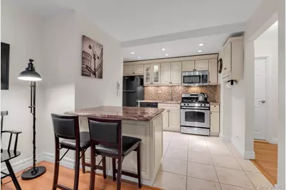 125-10 Queens Boulevard #2106, Kew Gardens, NY 11415 - Photo 6