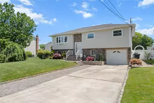 257 Cadman Ave, Babylon, NY 11702 - Photo 2