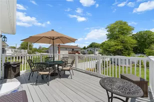257 Cadman Ave, Babylon, NY 11702 - Photo 22