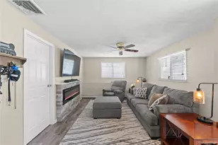 257 Cadman Ave, Babylon, NY 11702 - Photo 16