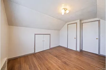 124 Washington Avenue, Valley Stream, NY 11580 - Photo 22