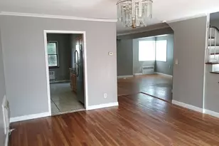 13-05 133rd Pl, College Point, NY 11356 - Photo 4