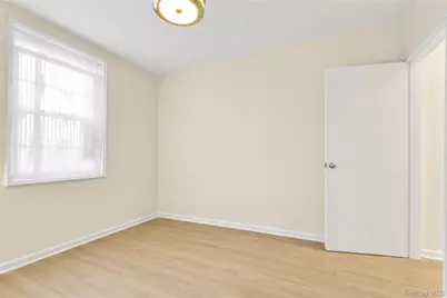 28-02 Parsons Boulevard #4E, Flushing, NY 11354 - Photo 10