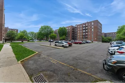 28-02 Parsons Boulevard #4E, Flushing, NY 11354 - Photo 24