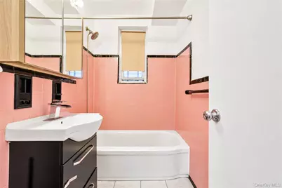 28-02 Parsons Boulevard #4E, Flushing, NY 11354 - Photo 16