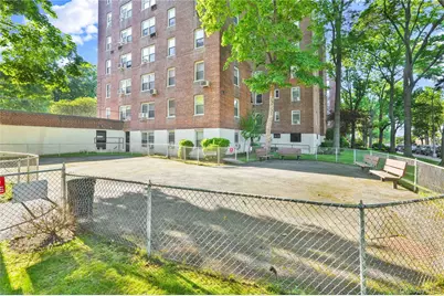28-02 Parsons Boulevard #4E, Flushing, NY 11354 - Photo 26