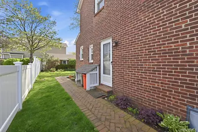 168 Latham Road, Mineola, NY 11501 - Photo 10