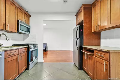 150-29 72nd Road #H4, Flushing, NY 11367 - Photo 12