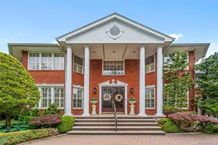 4 Point Crescent, Whitestone, NY 11357 - Photo 1