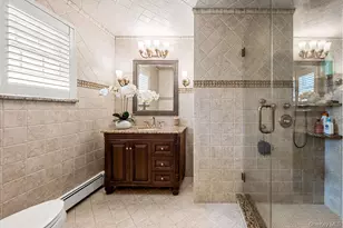 4 Point Crescent, Whitestone, NY 11357 - Photo 22