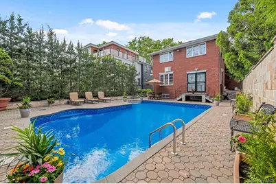 4 Point Crescent, Whitestone, NY 11357 - Photo 32