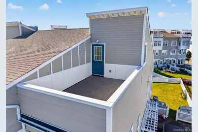 7110 Beach Front Road, Arverne, NY 11692 - Photo 16
