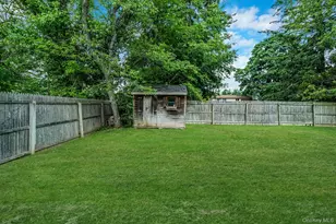 43 College Dr, Stony Brook, NY 11790 - Photo 8