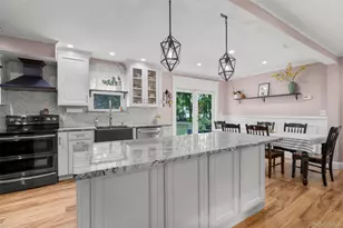 30 Orchard Park, Poughkeepsie, NY 12603 - Photo 2