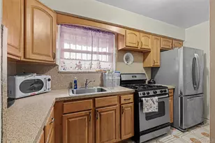 1010 E 233rd St, Bronx, NY 10466 - Photo 12