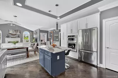 10 Sandlewood Circle, Hopewell Junction, NY 12533 - Photo 8