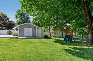 61 Friendly Rd, Mahopac, NY 10541 - Photo 38