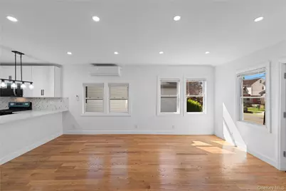 122-19 Lucas Street, Springfield Gardens, NY 11413 - Photo 16