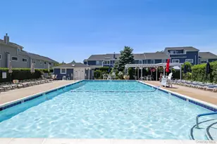 100 Baker Ct, Island Park, NY 11558 - Photo 28
