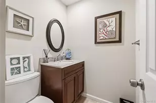 100 Baker Ct, Island Park, NY 11558 - Photo 12