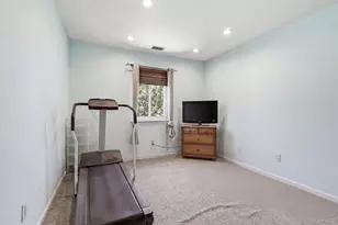 100 Baker Ct, Island Park, NY 11558 - Photo 14