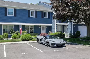 100 Baker Ct, Island Park, NY 11558 - Photo 2