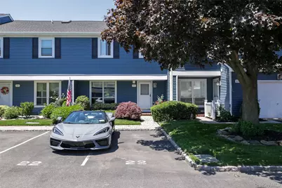 100 Baker Court #22, Island Park, NY 11558 - Photo 1