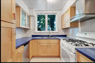 1945 Paulding Ave, Bronx, NY 10462 - Photo 8