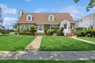 5 Seaton Gate, Valley Stream, NY 11580 - Photo 1