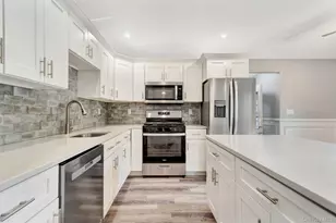 34 Cheryl Dr, Ronkonkoma, NY 11779 - Photo 6