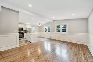 34 Cheryl Dr, Ronkonkoma, NY 11779 - Photo 12