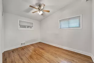 34 Cheryl Dr, Ronkonkoma, NY 11779 - Photo 18