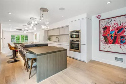 23 Estates Terrace N, Manhasset, NY 11030 - Photo 8