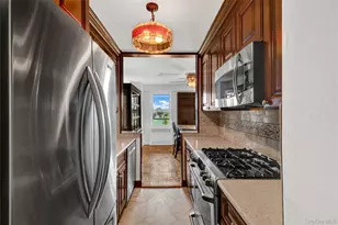1853 Central Park Ave, Yonkers, NY 10710 - Photo 10