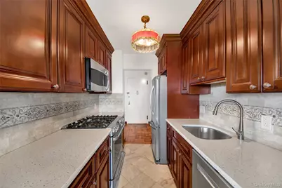 1853 Central Park Ave #16 C, Yonkers, NY 10710 - Photo 8