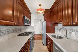 1853 Central Park Ave, Yonkers, NY 10710 - Photo 8
