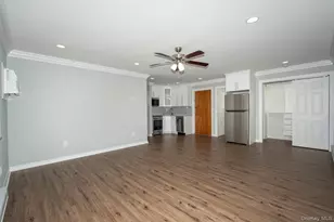 30 Bay Point Ct, West Babylon, NY 11704 - Photo 4