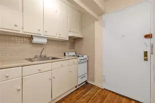 31-85 Crescent St, Astoria, NY 11106 - Photo 10