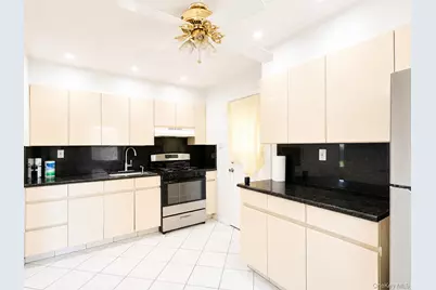43 McAlester Avenue, Hicksville, NY 11801 - Photo 6